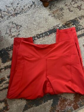 Old Navy reddish orange High-Rise Active Capri Leggings